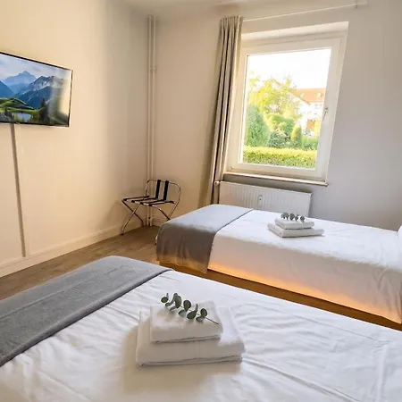 Apartment Bahnhofsnahe Mit Boxspringbetten, Wlan, Vollausgestattete Kueche, Balkon *